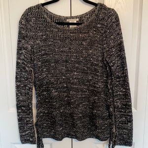 Grey sweater with crossing detail on the side, M, American Eagle